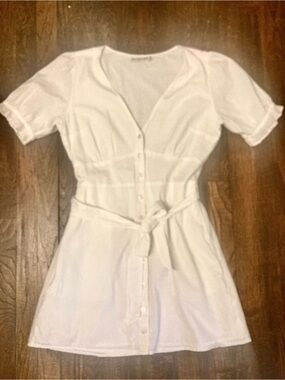ABERCROMBIE AND FITCH White dress ruffled sleeves - Medium